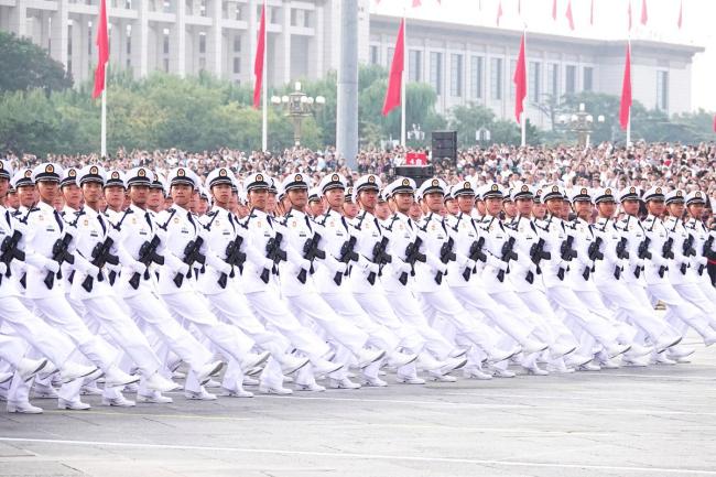 韩国学生被中国阅兵震撼